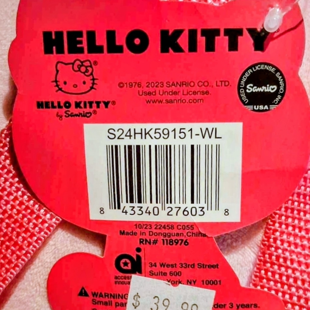 Hello Kitty Plush Backpack - Picture 3 of 4